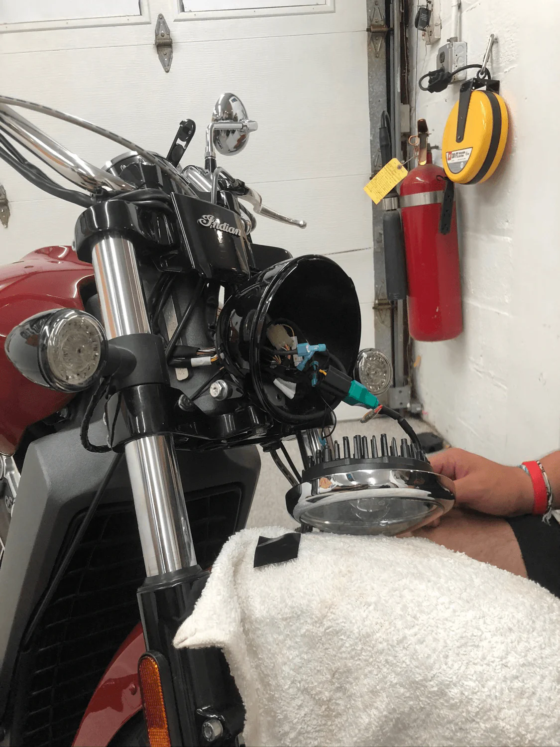 Eagle Lights 5 3/4" 8900 Series Generation III LED Projection Headlight For Indian® Scout, Scout 60, Bobber - Image 33