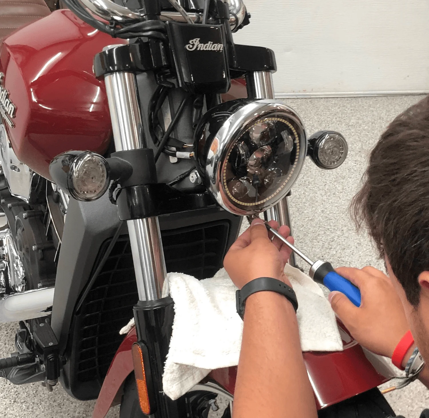 Eagle Lights 5 3/4" 8900 Series Generation III LED Projection Headlight For Indian® Scout, Scout 60, Bobber - Image 34
