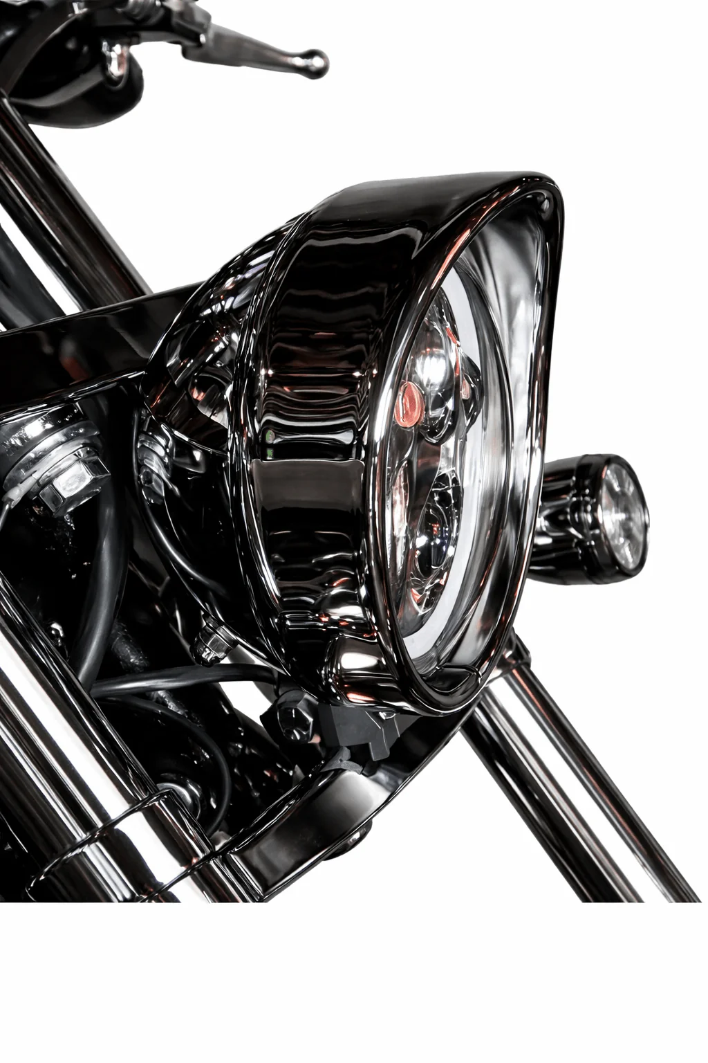 Eagle Lights Headlight 5 3/4" French Ring for Harley-Davidson® - Image 4