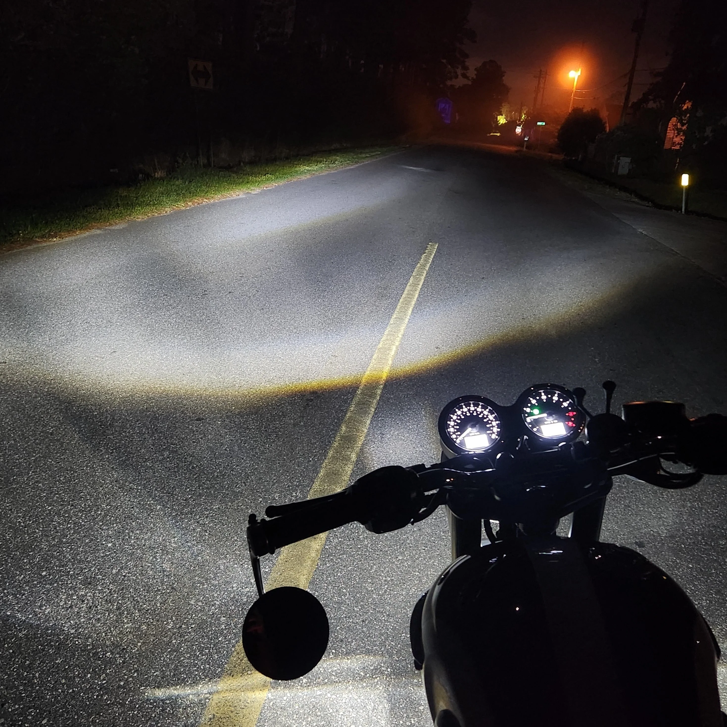 Eagle Lights 7" LED Headlight Kit for Triumph T100 and T120 Models - Image 6