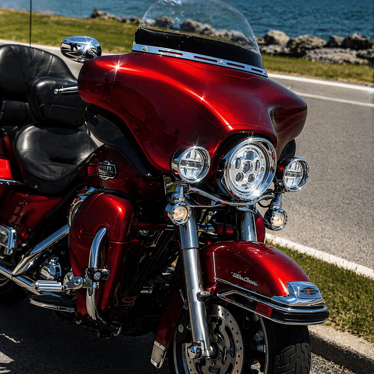 Eagle Lights 7" LED Headlight and 4.5" LED Passing Light Kit for Harley-Davidson® and Indian® Motorcycles - Generation III / Chrome - Image 4