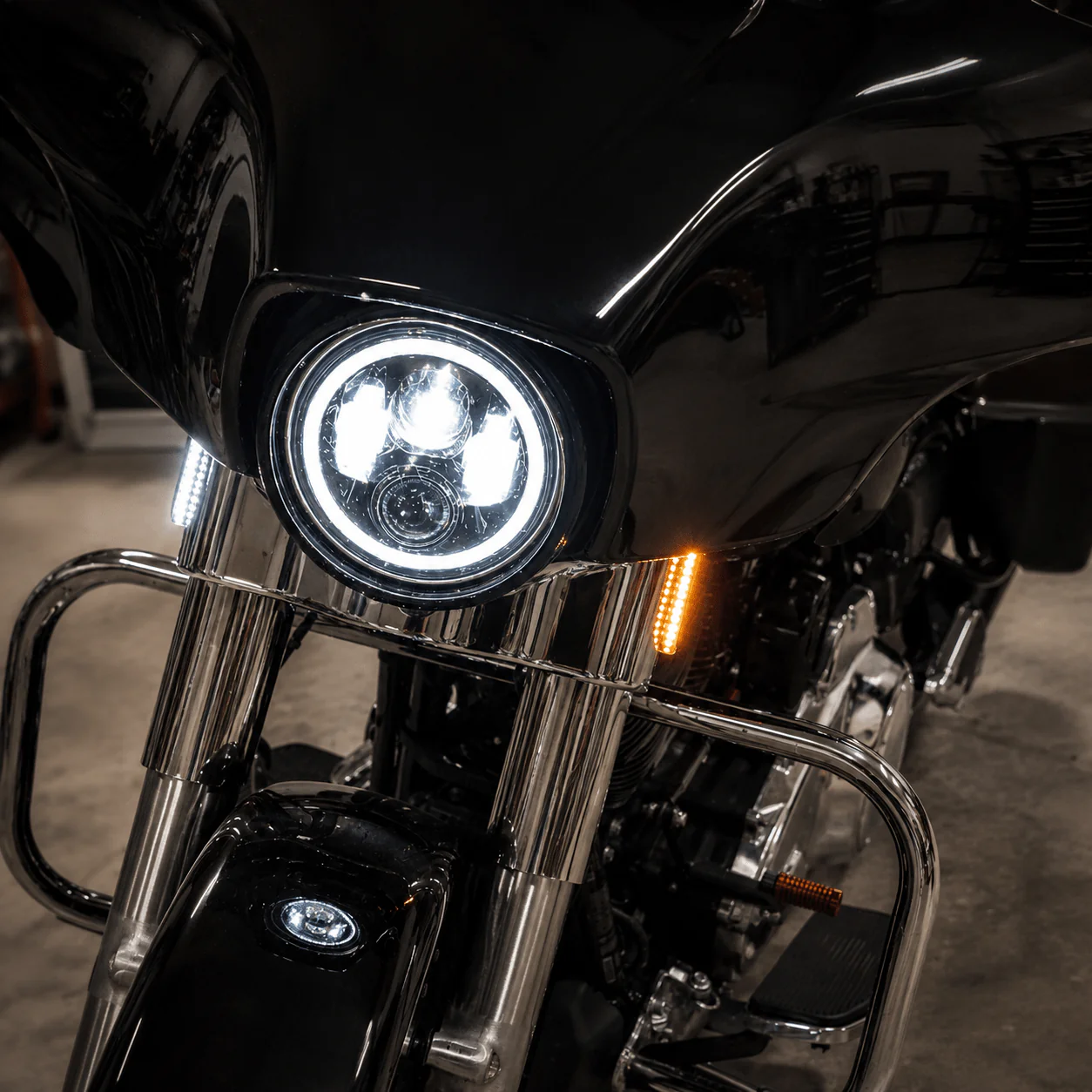Eagle Lights SWITCHBLADE Low Profile Fork LED Turn Signal and Running Lights for 2006 - 2023 Harley-Davidson® Models - Image 5