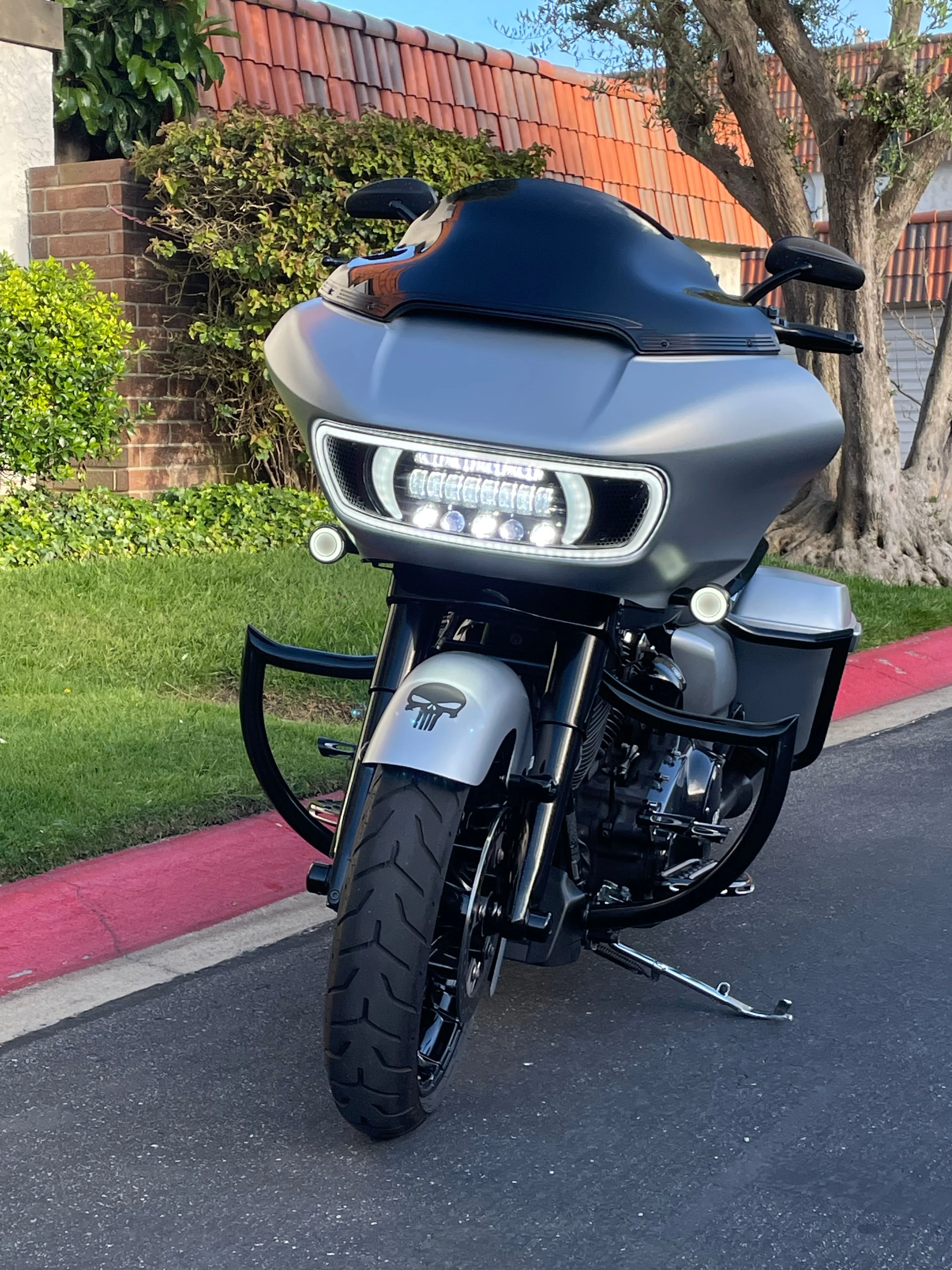 Eagle Lights HALOS DRL Bezel With Vent Inserts And White LED Running Lights for Harley-Davidson® Road Glide Motorcycles - Image 6