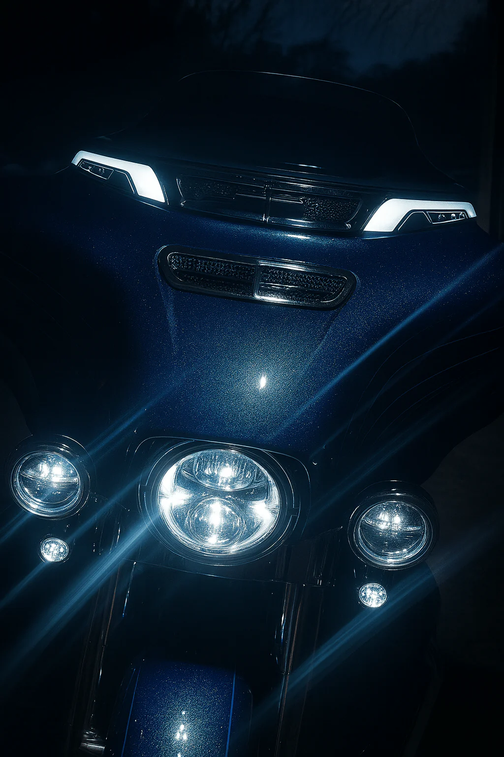Eagle Lights HALOS LED Windshield Trim with White Running Lights & Amber Turn Signals for Harley-Davidson® Batwing Fairings, 2014 - Current Street Glide & Electra Glide models - Image 3